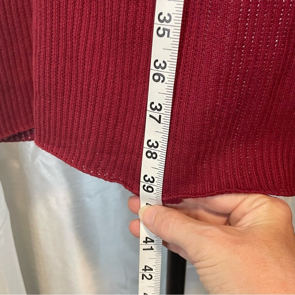 Boutique brand knee length open cardigan, size medium, Burgandy - Picture 4 of 7